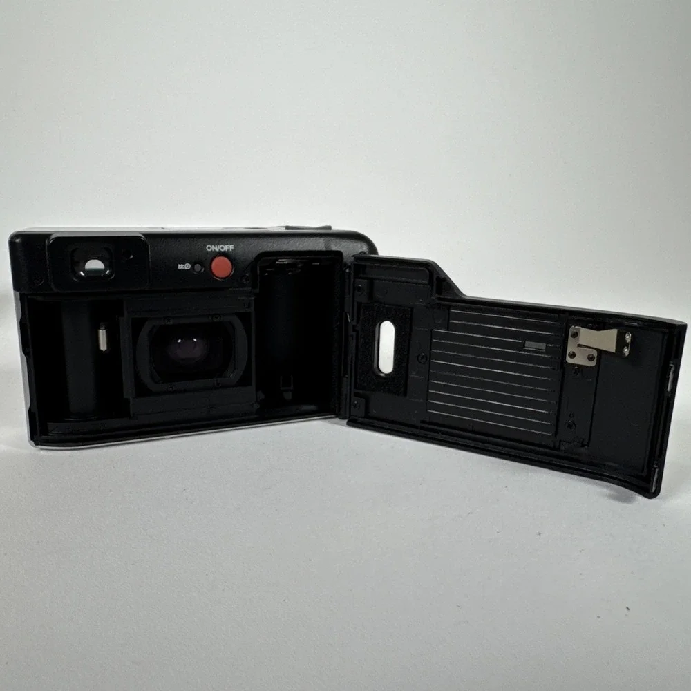 Konica Minolta Zoom 80C AF Silver Camera Point & Shoot 35mm Lens & Cover Vintage